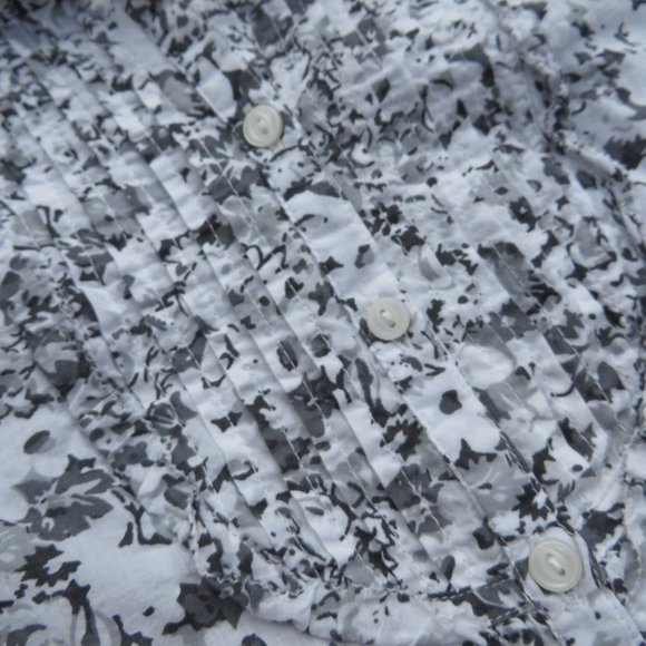 Aeropostale Shirt Women Button down shirt Floral Large NEW 100% Cotton Gray - Picture 6 of 11